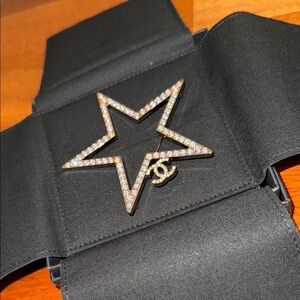 Chanel 17K Oversize Star Brooch